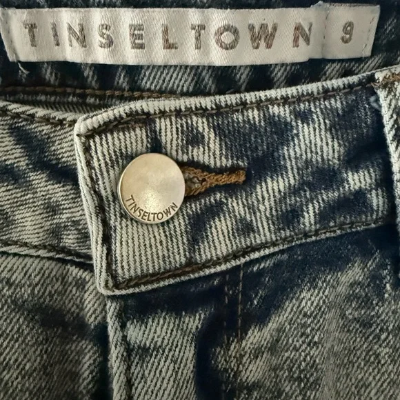 Tinseltown Light Blue Distressed Straight Leg Jeans - Picture 3 of 3
